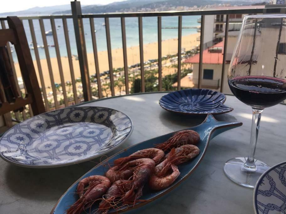 Seafront Apartment In Palamós Buitenkant foto